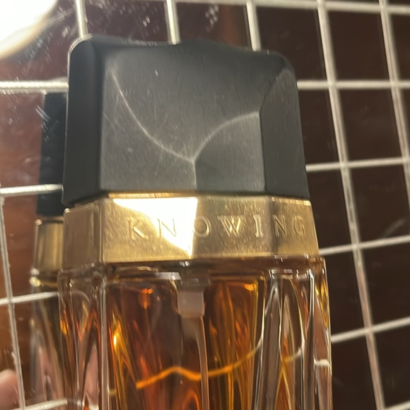 Knowing Estee LauderVtg - Picture 3 of 3